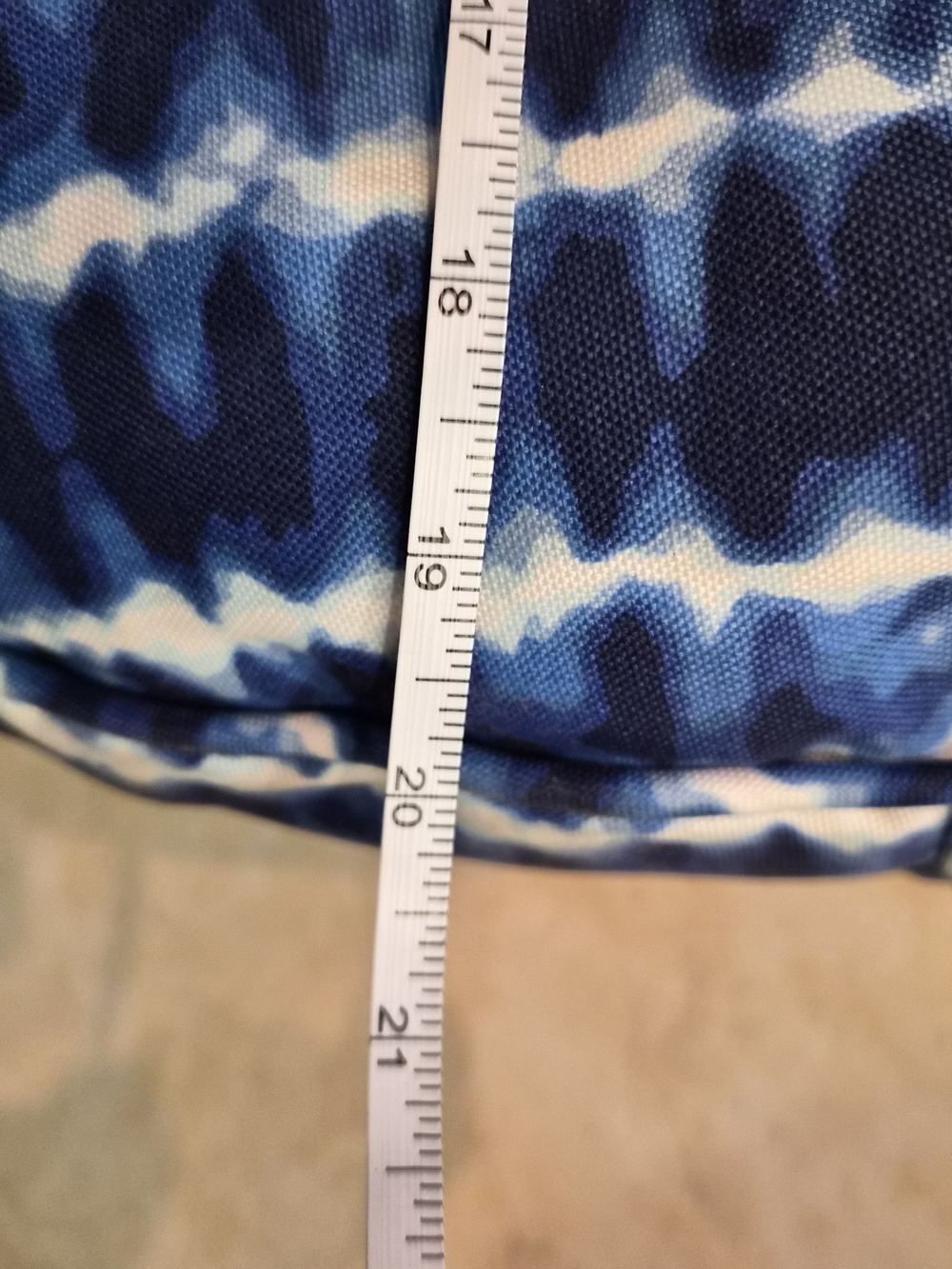 Round Blue Tie-Dye Floor Cushion/Ottoman - Home Accents NWT - Picture 4 of 4